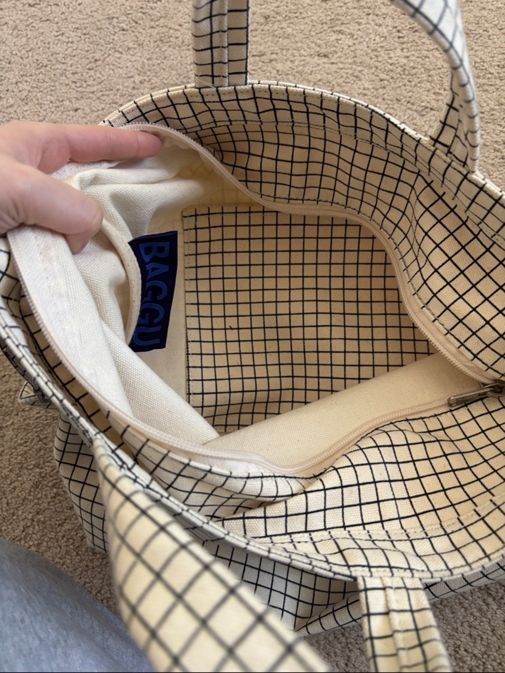 BAGGU White Canvas Grid Tote with Black Check - Picture 7 of 9